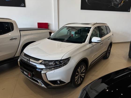 MITSUBISHI OUTLANDER 2.2 MIVEC DI-D DIESEL HPE-S AWD AUTOMÁTICO